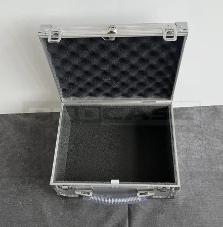 Алюминиевый кейс (кофр) для инструментов Алюминиевый кейс (кофр) для инструментов